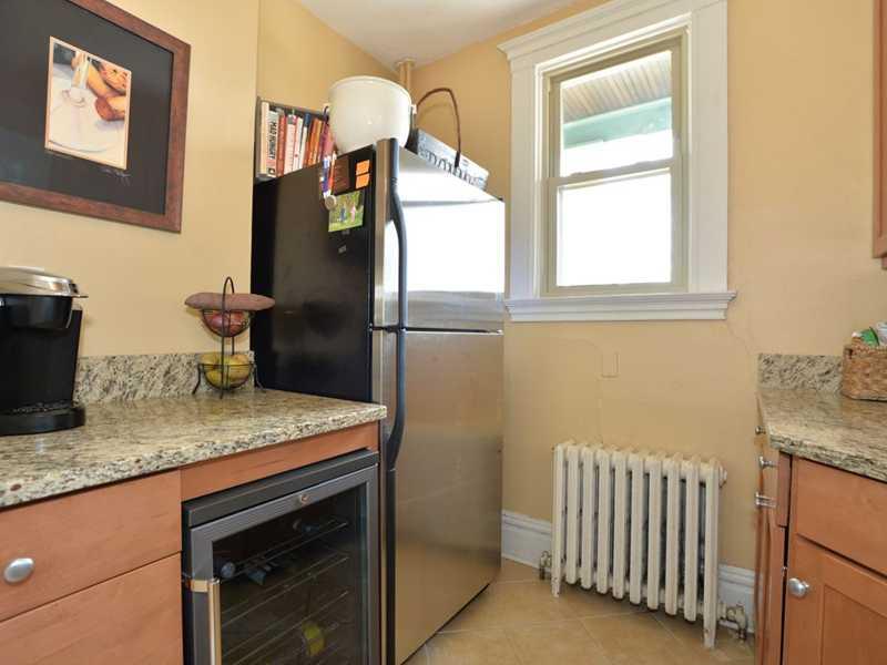 513 Hamilton Road Thornburg, PA 15205 - Photo 9 of 18 Kitchen.