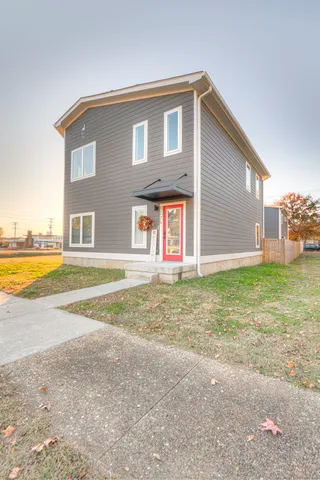 $2,200 | 1225 Peachtree Street, Chattanooga, TN 37404