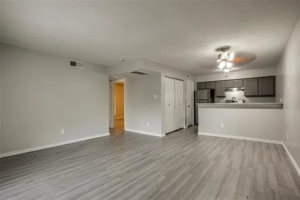 $1,350 | 1935 Cranford Drive, Unit 202, Garland, TX 75041