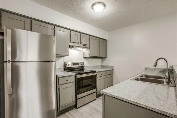 $1,350 | 1935 Cranford Drive, Unit 202, Garland, TX 75041