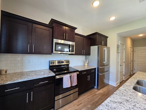 $2,100 | 6006 Hillside Lane, Spring Hill, TN 37174