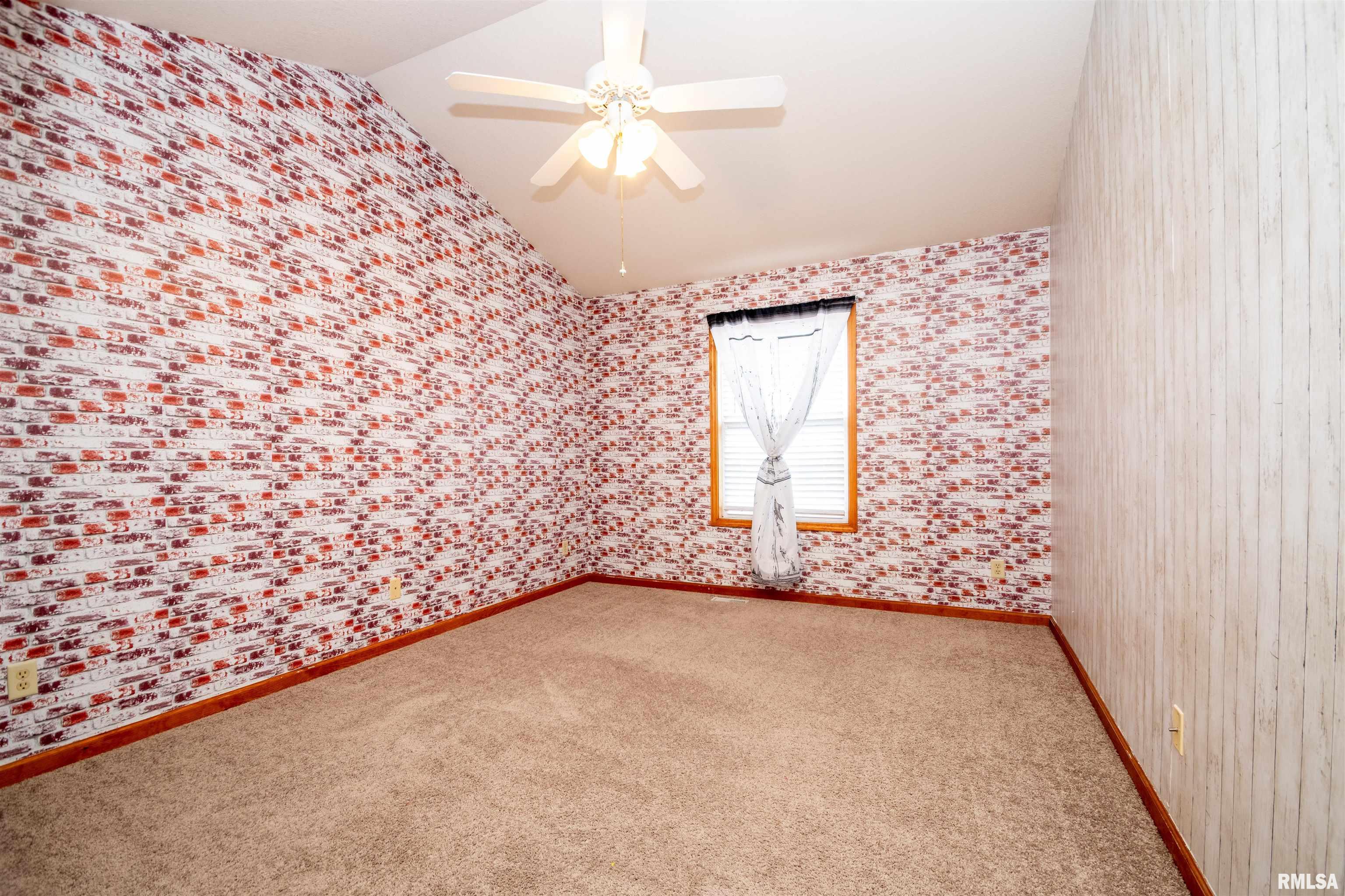 1640 West Geneva Road Peoria, IL 61615 - Photo 26 of 39