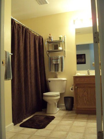 605 Cedar Rensselaer, NY 12144 - Photo 4 of 12 Photo 4