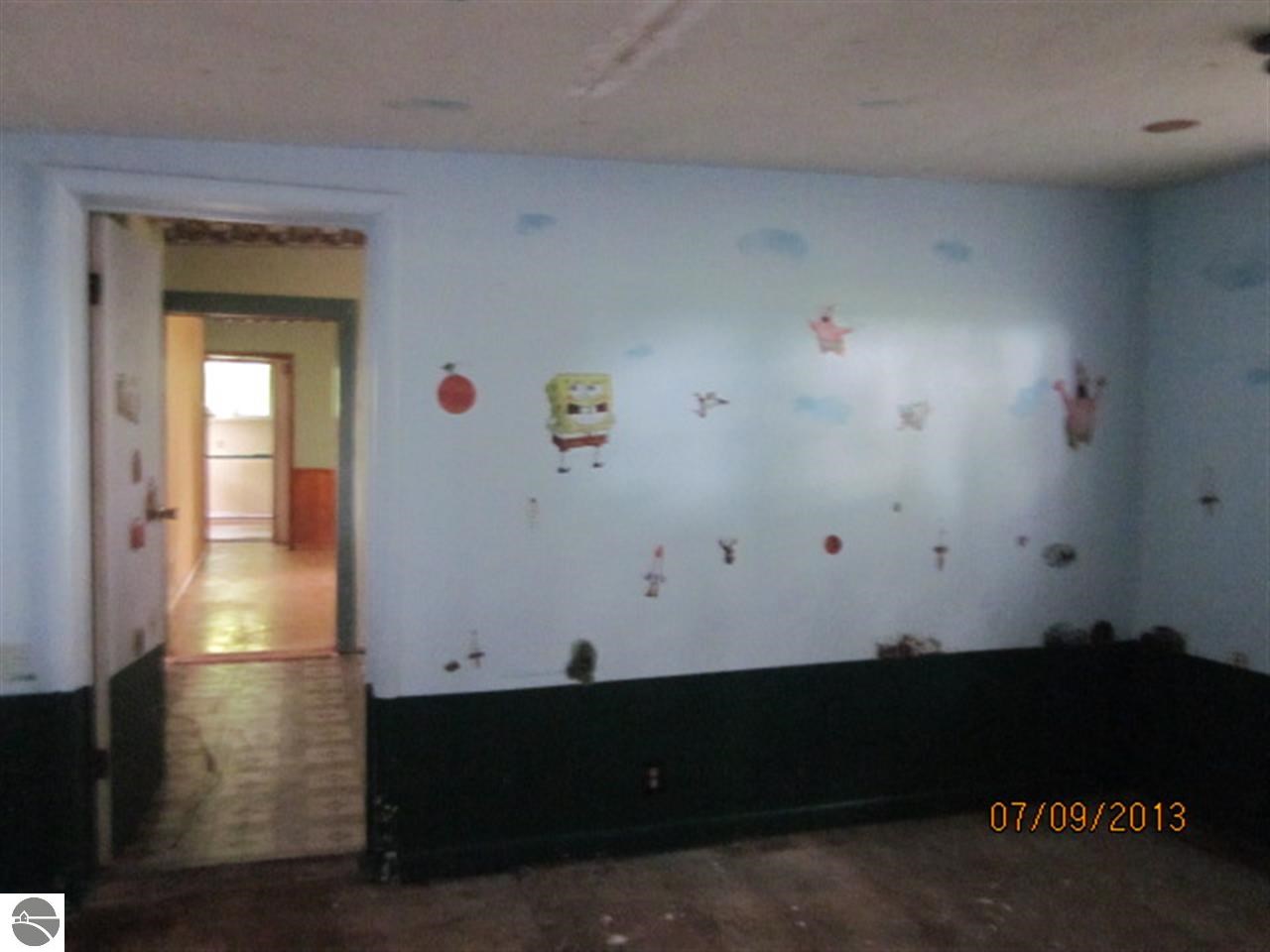 1749705-5.JPG