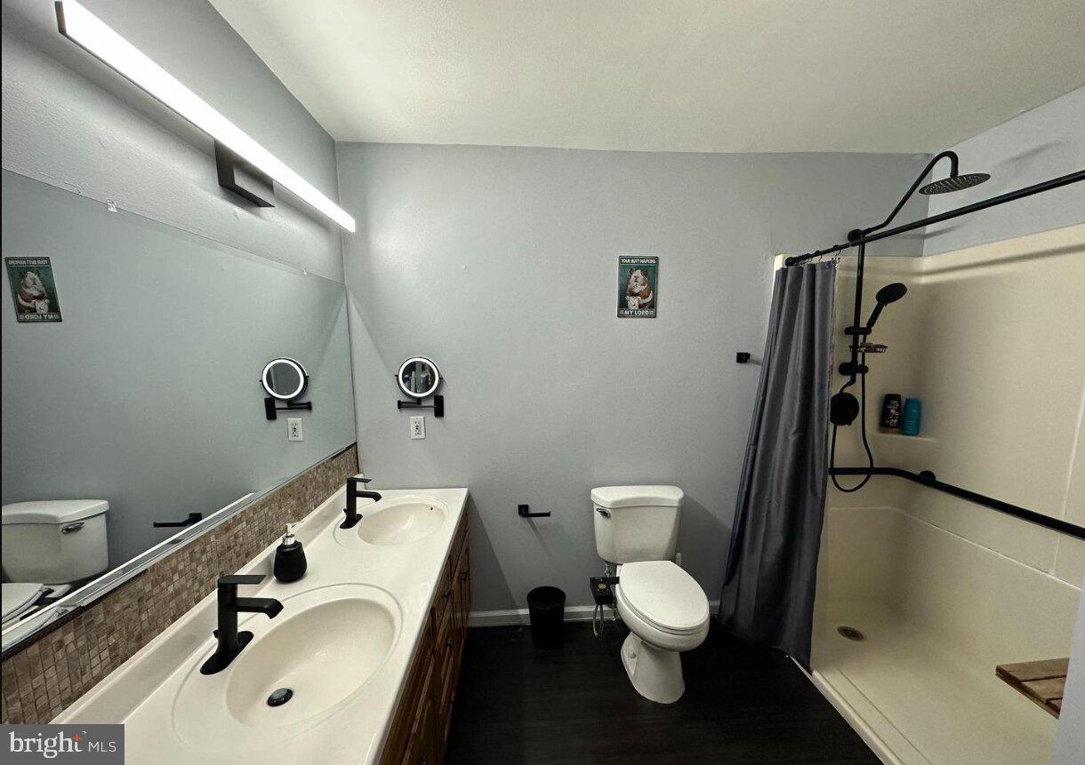 8 Maynard Drive Sicklerville, NJ 08081 - Photo 12 of 14