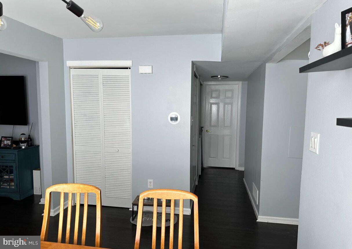 8 Maynard Drive Sicklerville, NJ 08081 - Photo 4 of 14