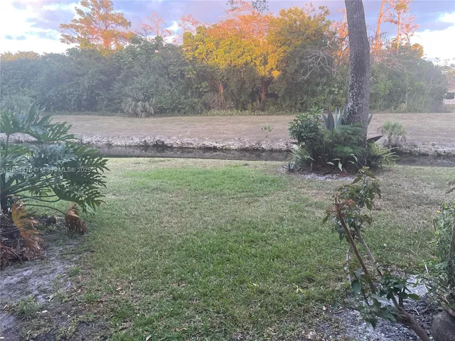 $225,000 | 5661 Riverside Drive, Unit 101B7, Coral Springs, FL 33067