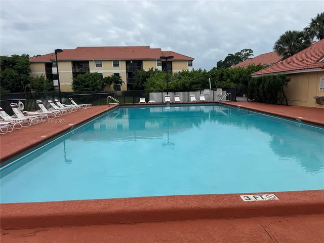 $225,000 | 5661 Riverside Drive, Unit 101B7, Coral Springs, FL 33067