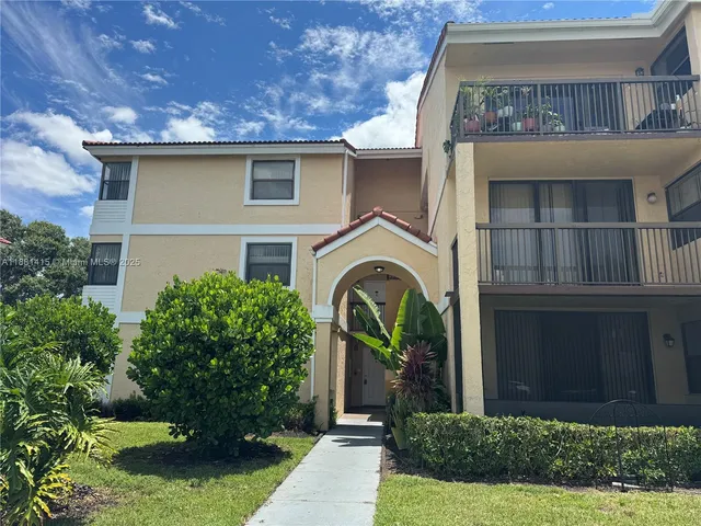 $225,000 | 5661 Riverside Drive, Unit 101B7, Coral Springs, FL 33067