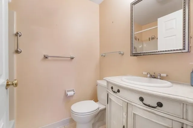 a bathroom with a sink and a toilet
