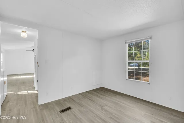 $120,000 | 693 South Windward Drive Southwest, Supply, NC 28462