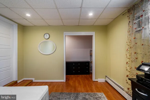 $2,500 | 9344 Academy Road, Philadelphia, PA 19114