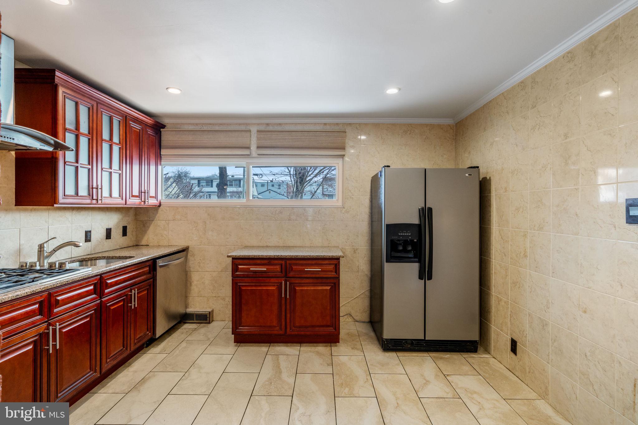 9344 Academy Road Philadelphia, PA 19114 - Photo 8 of 23