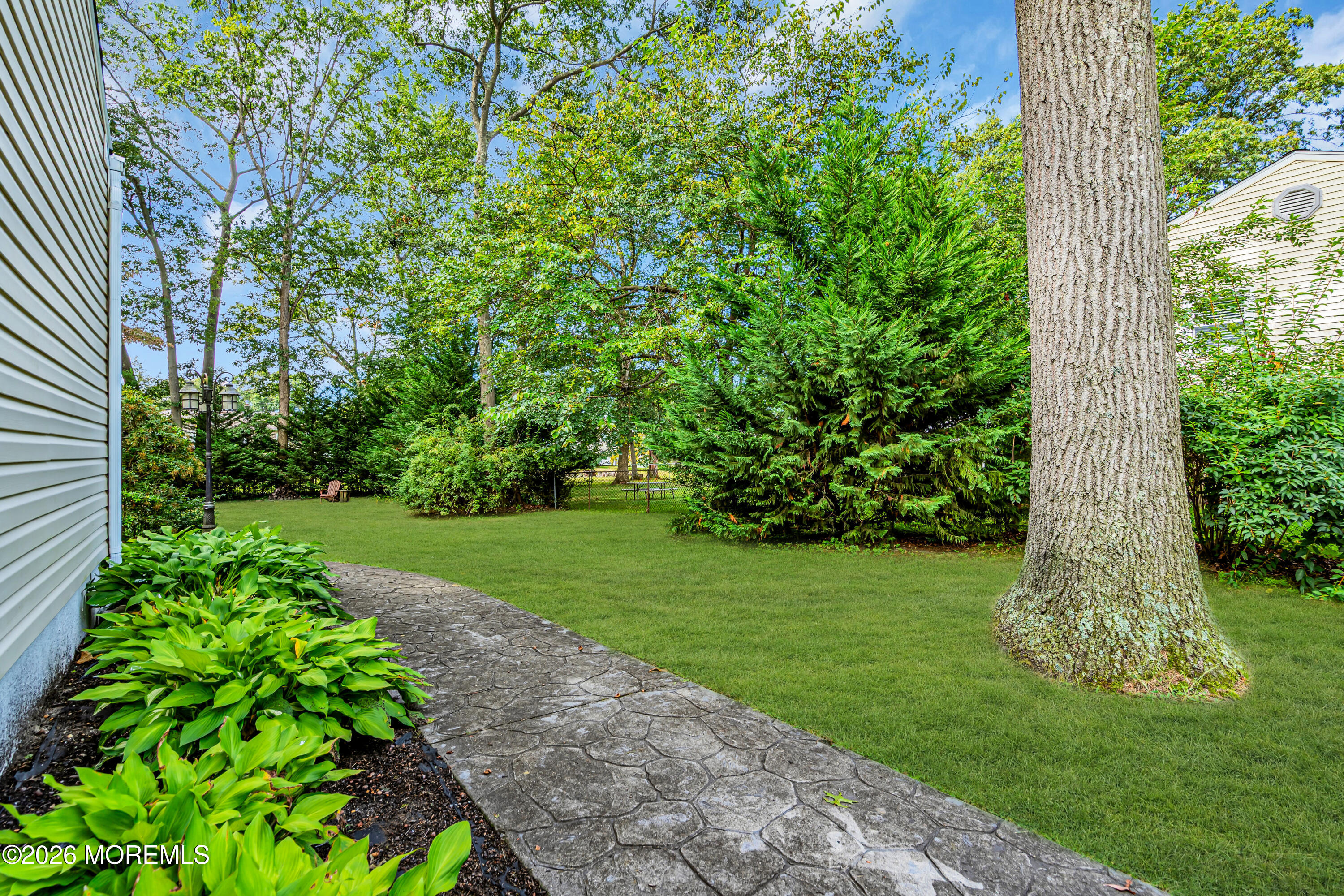 52 Darien Road Howell, NJ 07731 - Photo 33 of 41 043_dsc09406-1_870
