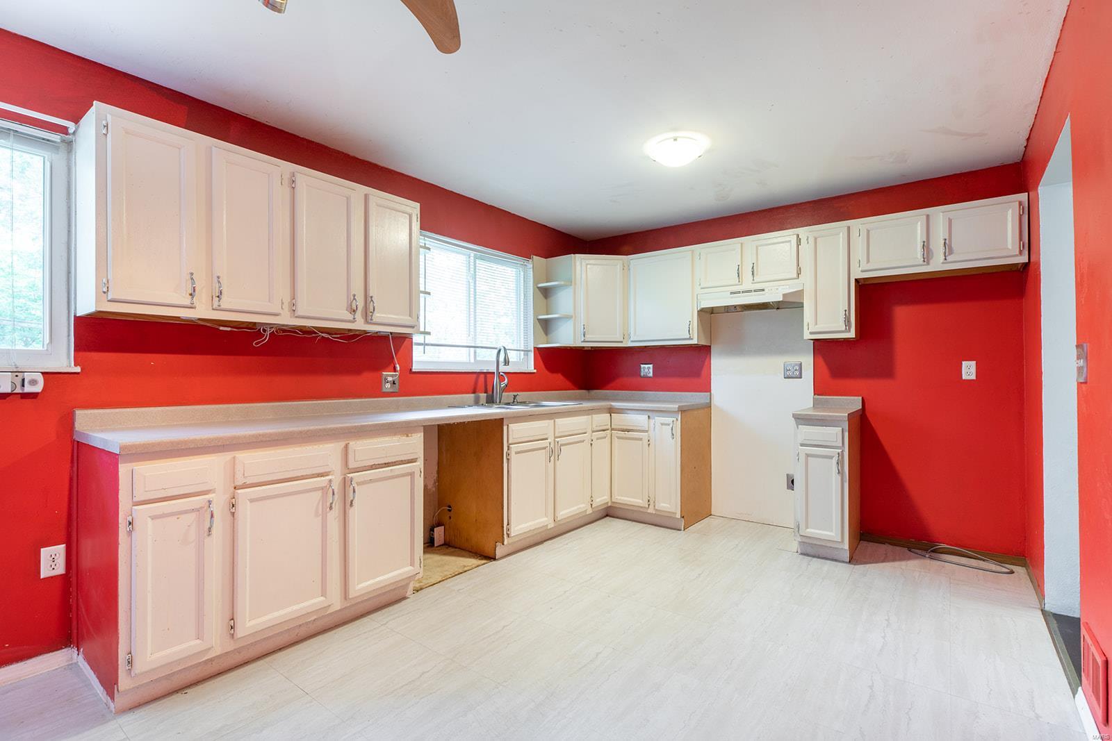 7705 North Humbert Road Godfrey, IL 62035 - Photo 12 of 26
