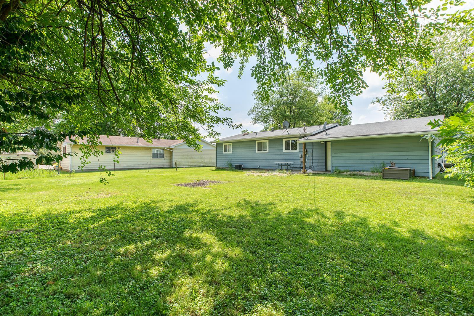 7705 North Humbert Road Godfrey, IL 62035 - Photo 6 of 26