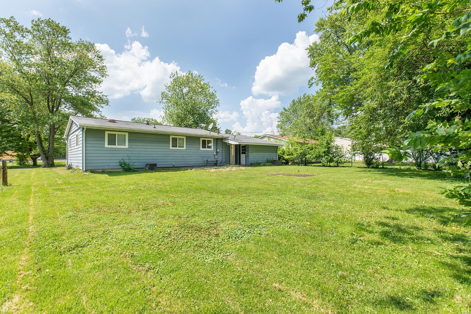 7705 North Humbert Road Godfrey, IL 62035 - Photo 7 of 26