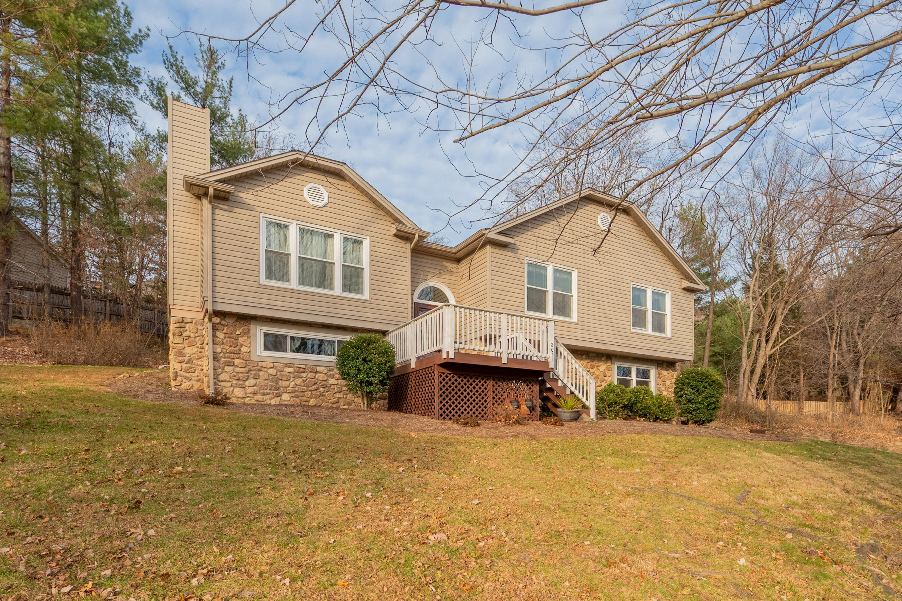 8011 Cedar Edge Road Roanoke, VA 24018 - Photo 5 of 86 ROANOKE-2