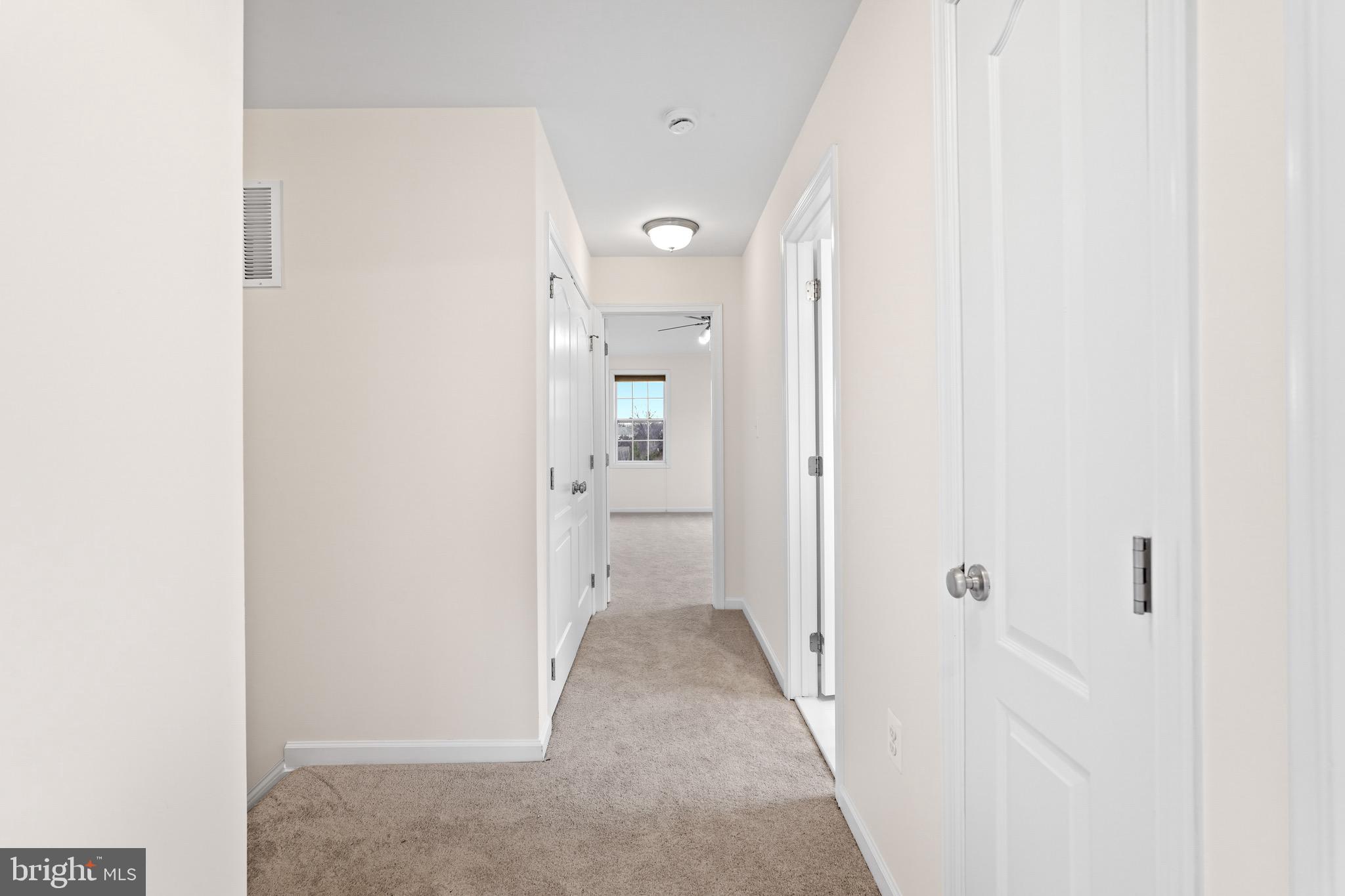 22550 Ocean Cliff Square Ashburn, VA 20148 - Photo 19 of 43