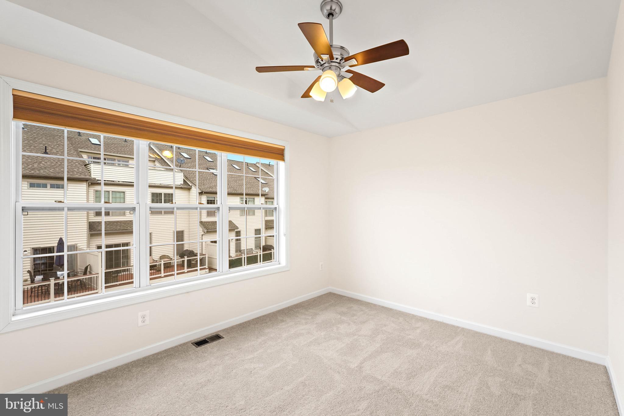 22550 Ocean Cliff Square Ashburn, VA 20148 - Photo 24 of 43