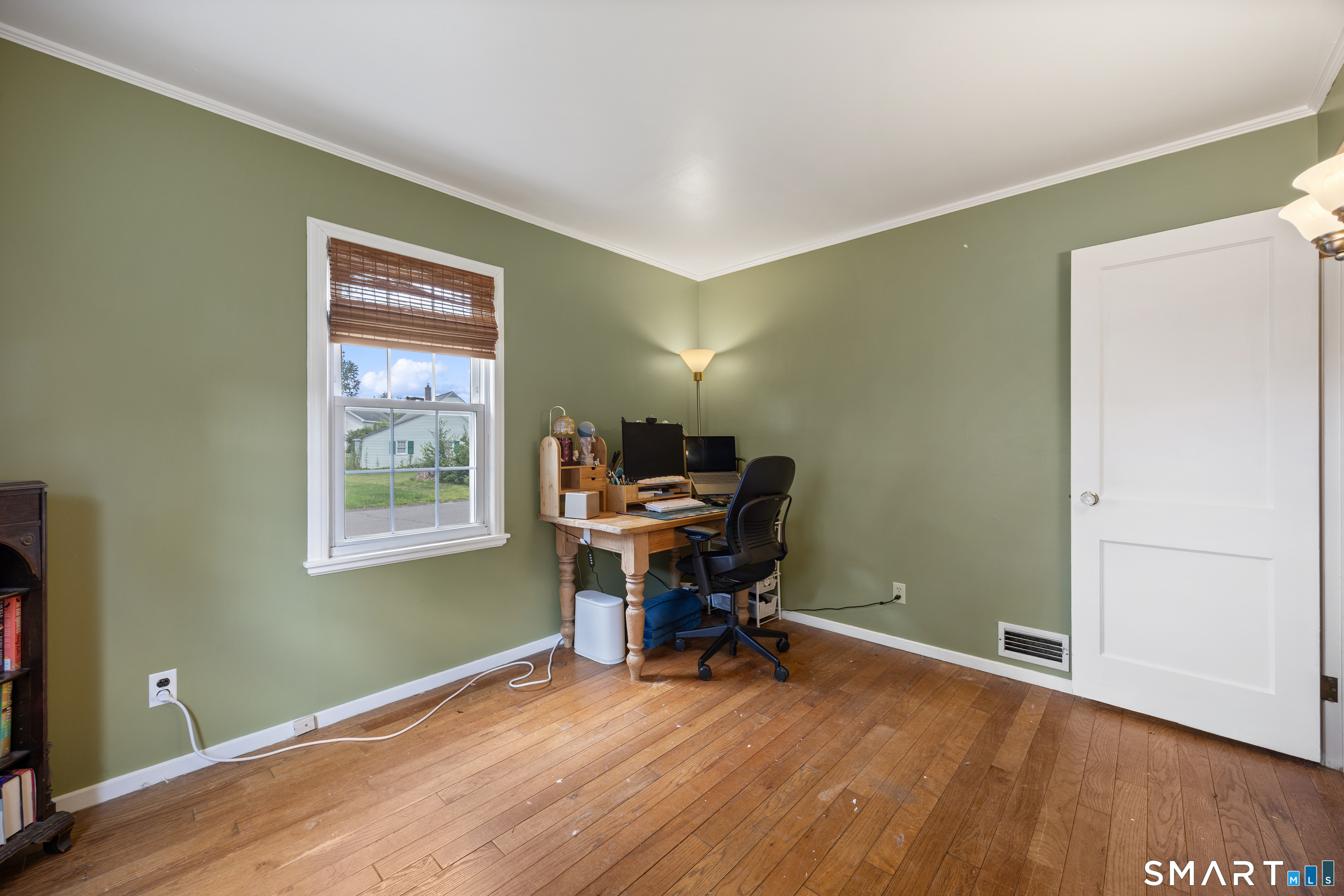 140 Garfield Road Bristol, CT 06010 - Photo 18 of 33