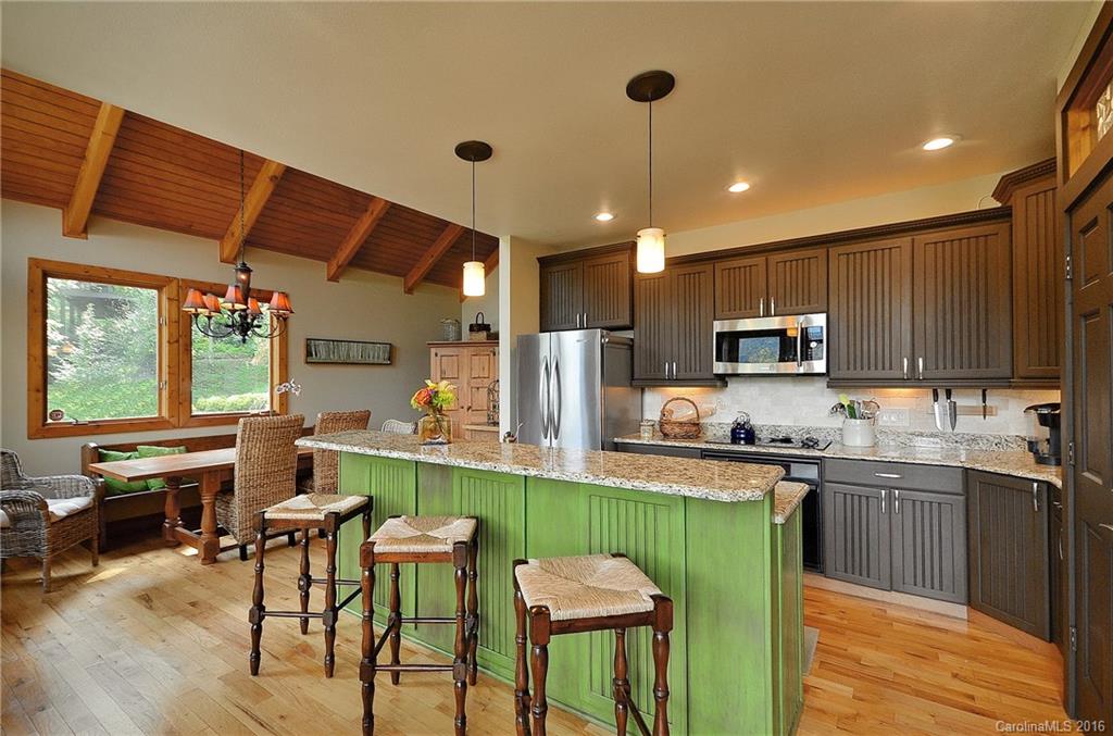 16 Ruffed Grouse Lane Waynesville, NC 28786 - Photo 5 of 19 Gallery Image 5