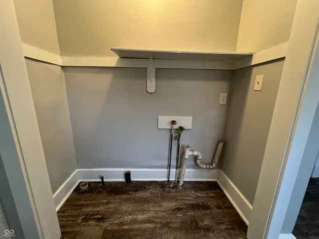 $1,250 | 302 South Randolph Street, Indianapolis, IN 46201