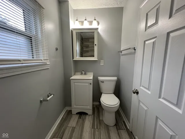 $1,250 | 302 South Randolph Street, Indianapolis, IN 46201