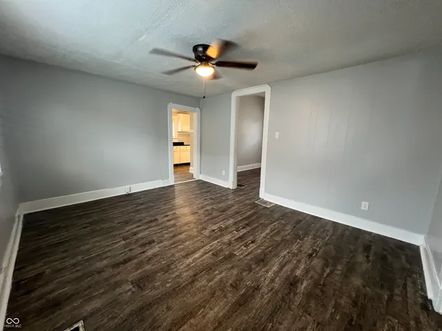 $1,250 | 302 South Randolph Street, Indianapolis, IN 46201