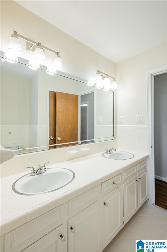1120 Blue Ridge Boulevard Birmingham, AL 35226 - Photo 28 of 48