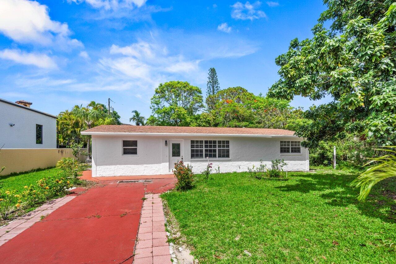 249 Northwest 4th Diagonal Boca Raton, FL 33432 - Photo 1 of 46 249 Front