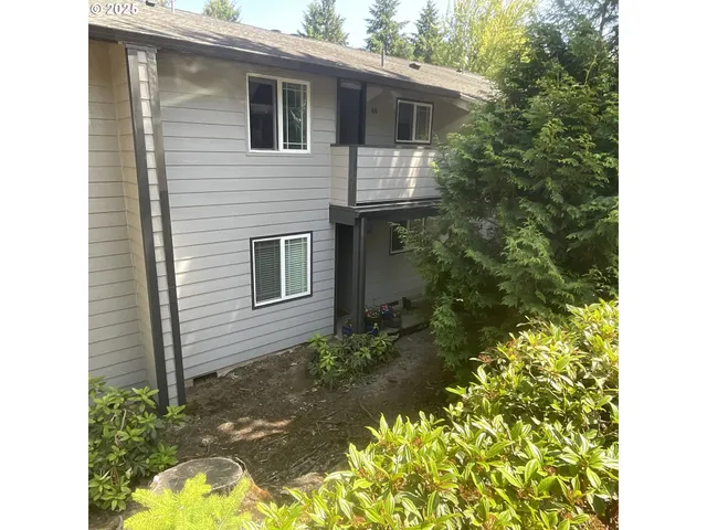 $239,500 | 29700 Southwest Courtside Drive, Unit 43, Wilsonville, OR 97070
