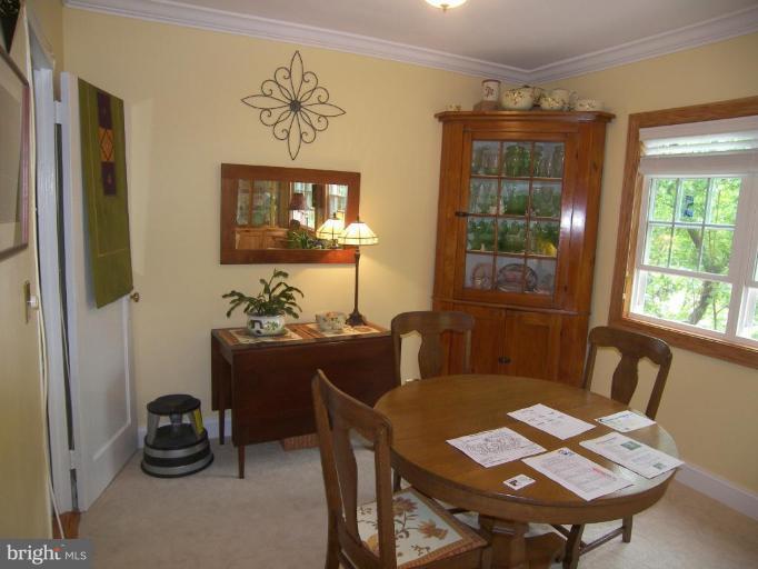 3520 Gunston Road, Unit 71735 Alexandria, VA 22302 - Photo 3 of 13 Dining Room #3