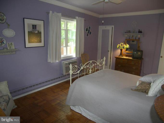 3520 Gunston Road, Unit 71735 Alexandria, VA 22302 - Photo 9 of 13 Bedroom #1
