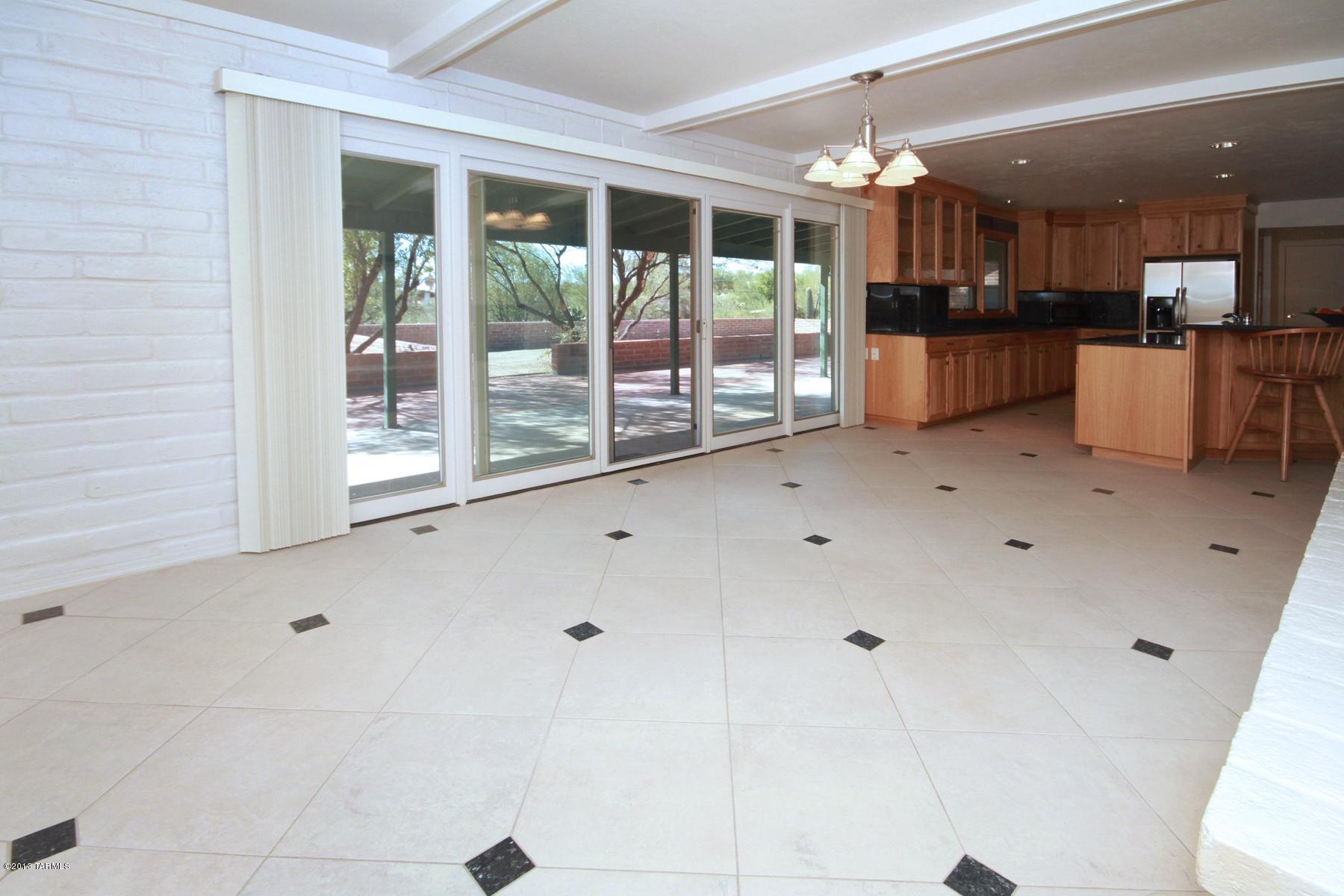 4329 North Pontatoc Road Tucson, AZ 85718 - Photo 14 of 30 Gallery Image 14