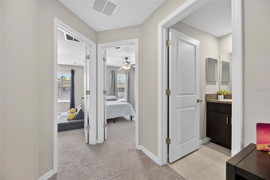 11822 Dumaine Valley Road Riverview, FL 33579 - Photo 37 of 54