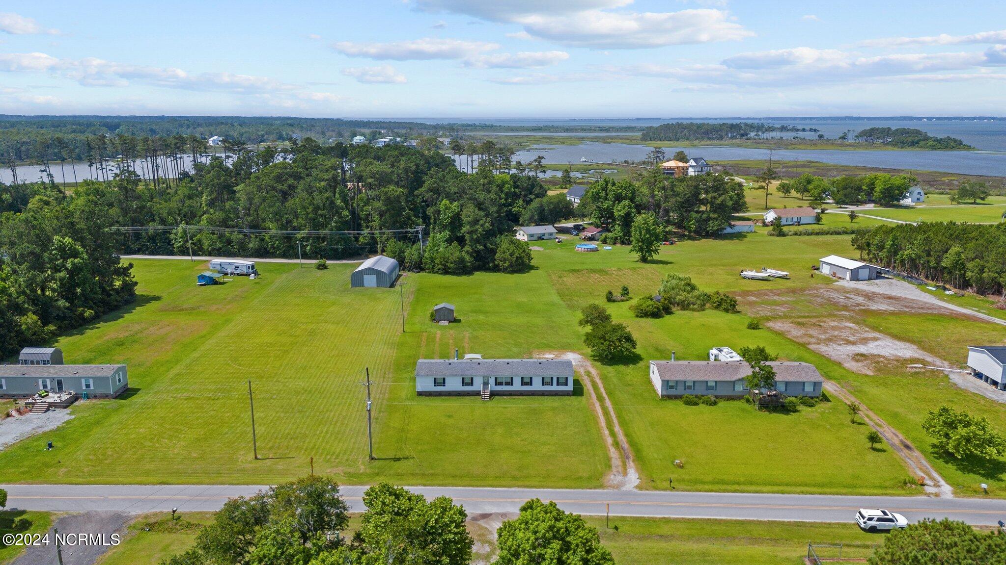 275 Channel Rock Road Beaufort, NC 28516 - Photo 24 of 31 Aerial