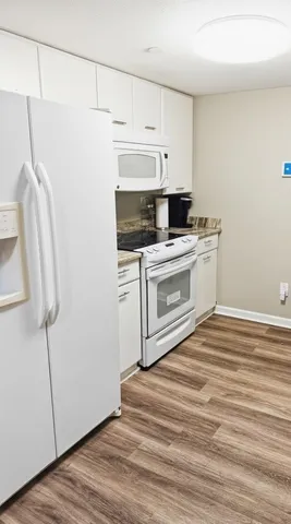 $345,000 | 300 South Duval Street, Unit 808, Tallahassee, FL 32301