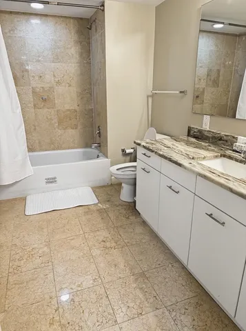 $345,000 | 300 South Duval Street, Unit 808, Tallahassee, FL 32301