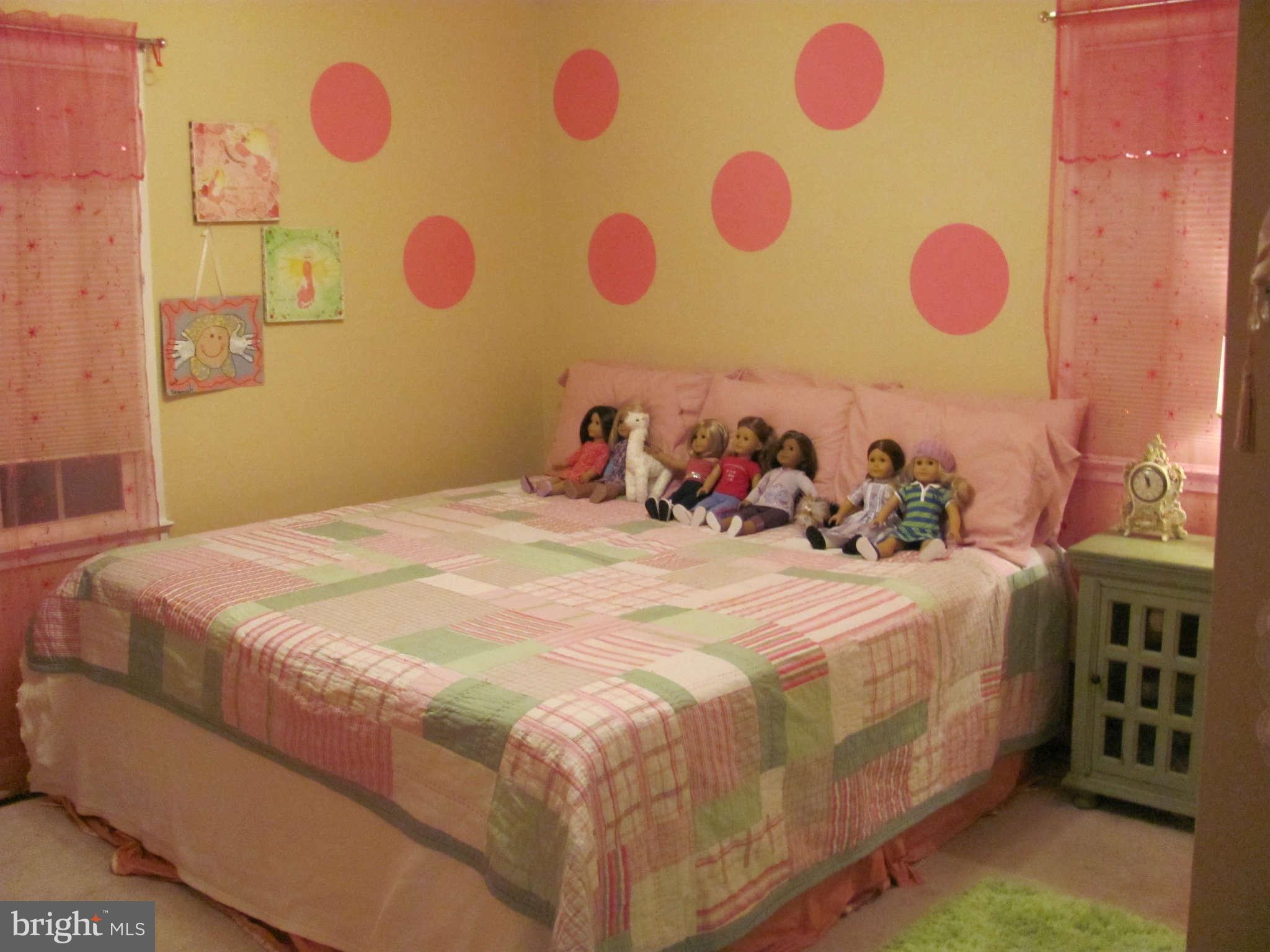 9108 Murdock Road Fairfax, VA 22032 - Photo 14 of 17 Bedroom