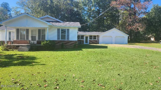 $2,295 | 115 North Central Avenue, Ridgeland, MS 39157