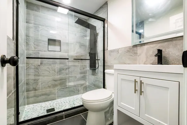 $384,999 | 1949 Terri Lane, Schererville, IN 46375