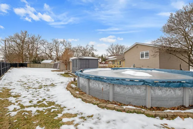 $384,999 | 1949 Terri Lane, Schererville, IN 46375