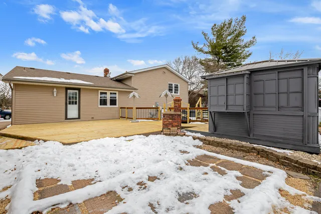 $384,999 | 1949 Terri Lane, Schererville, IN 46375