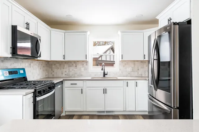 $384,999 | 1949 Terri Lane, Schererville, IN 46375