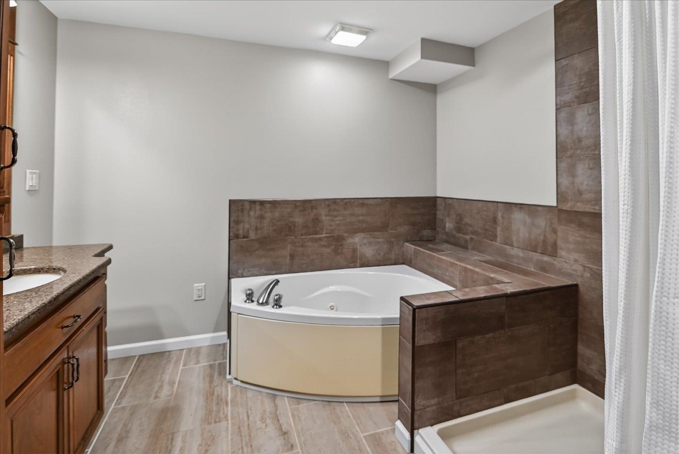 4454 Beale Street Madison, WI 53711 - Photo 29 of 47