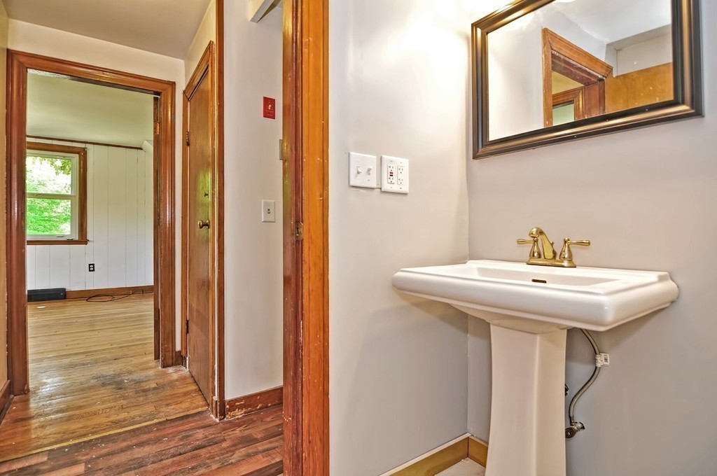 114 Martin Road Douglas, MA 01516 - Photo 13 of 29 Gallery Image 13