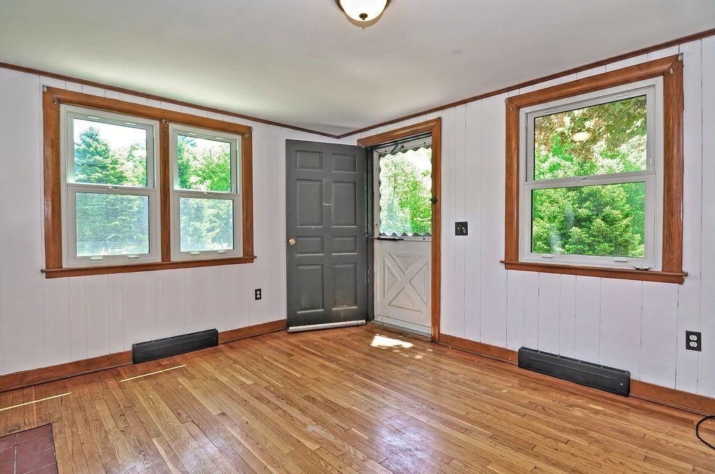 114 Martin Road Douglas, MA 01516 - Photo 8 of 29 Gallery Image 8