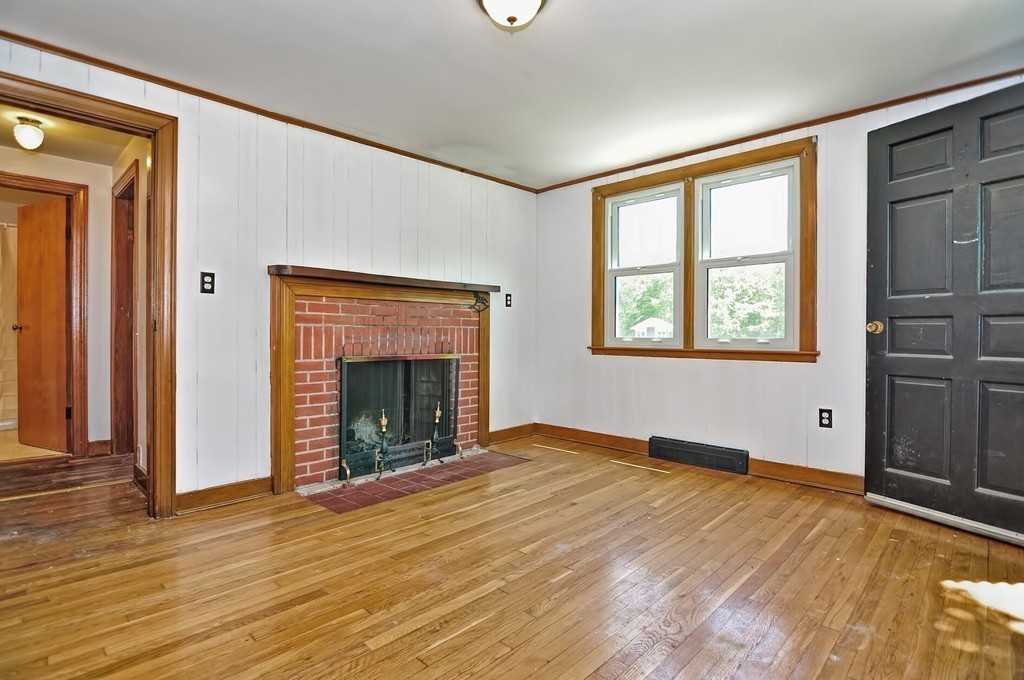114 Martin Road Douglas, MA 01516 - Photo 9 of 29 Gallery Image 9