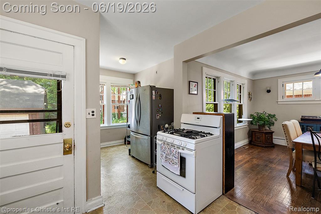 1251 Bishop Road Grosse Pointe, MI 48230 - Photo 23 of 50